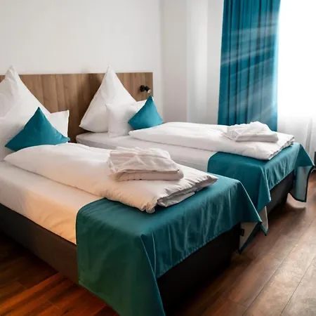 Hansa Hotel 3*