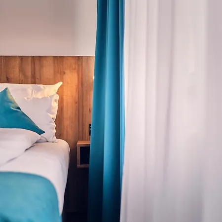 Hansa Hotel 3*