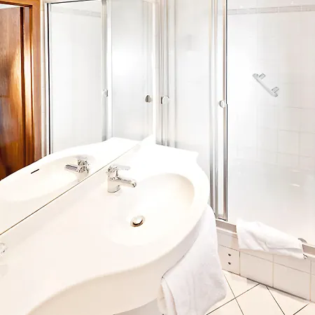 Hansa Hotell 3*