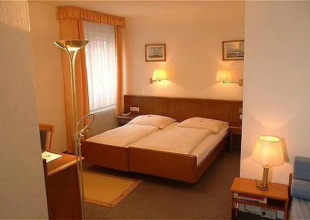 Hansa Hotel 3*
